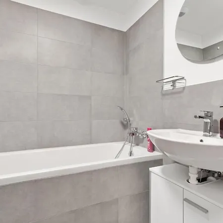 Apartmán Ah Airport Ovocne Sady Free Parking Ac Bratislava