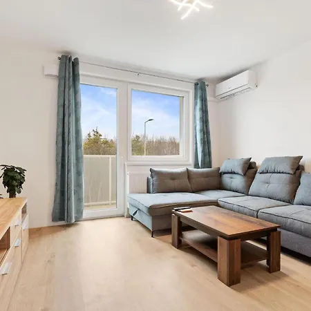 Apartmán Ah Airport Ovocne Sady Free Parking Ac *