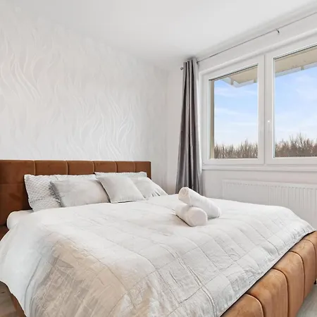 Apartment Ah Airport Ovocne Sady Free Parking Ac *